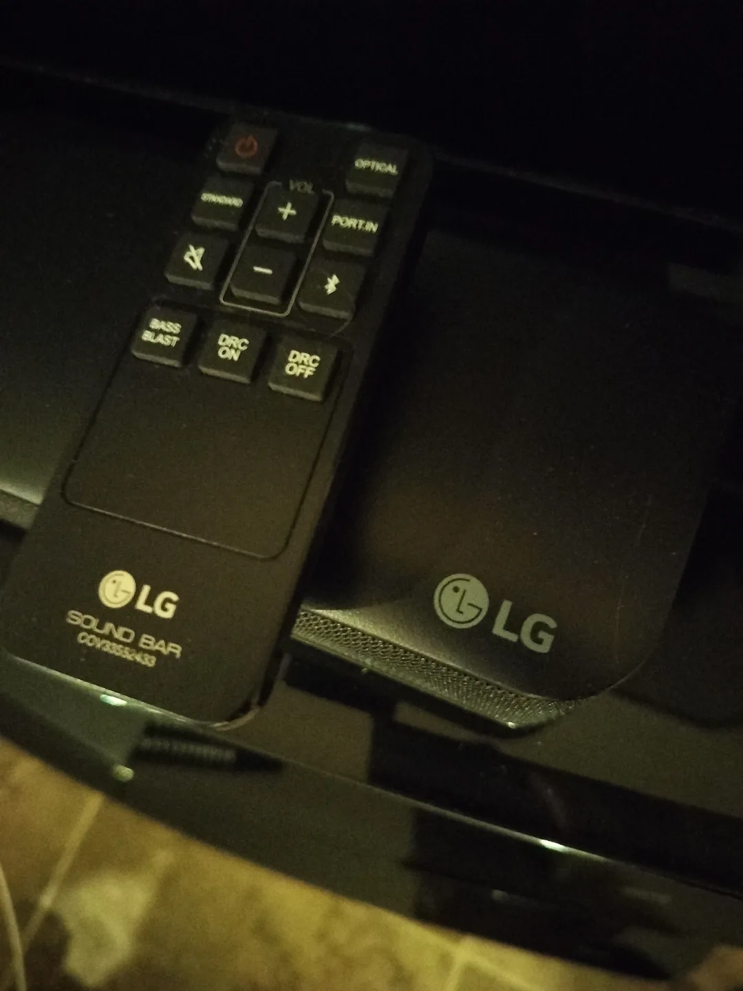 LG Soundbar with Remote image indicator(3)