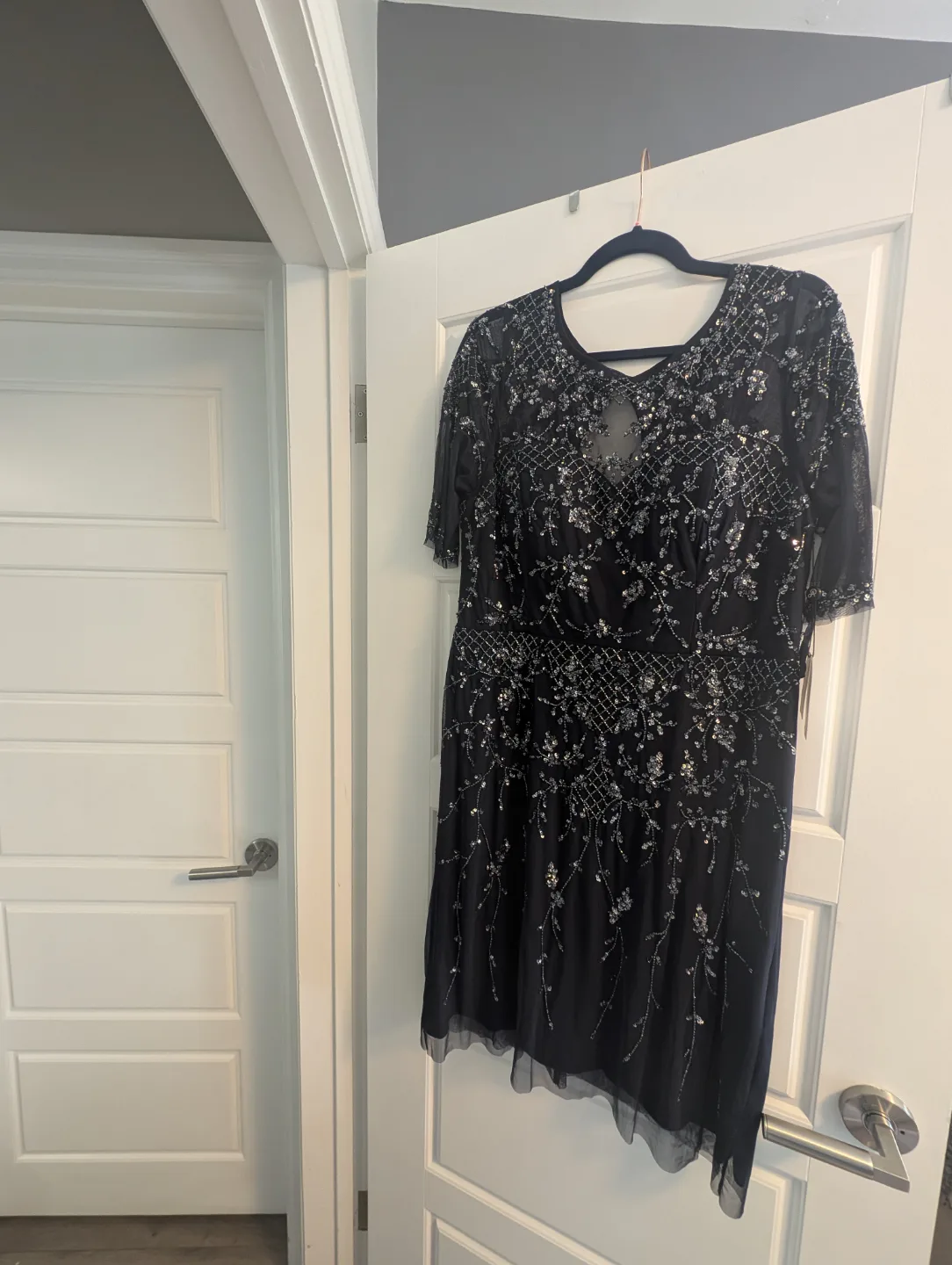 Adrianna Papell Beaded Cocktail Dress Size 14M thumbnail