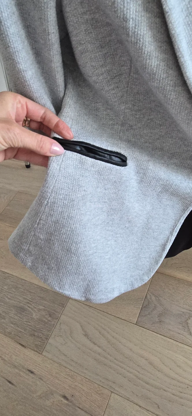 size s blazer image indicator(3)