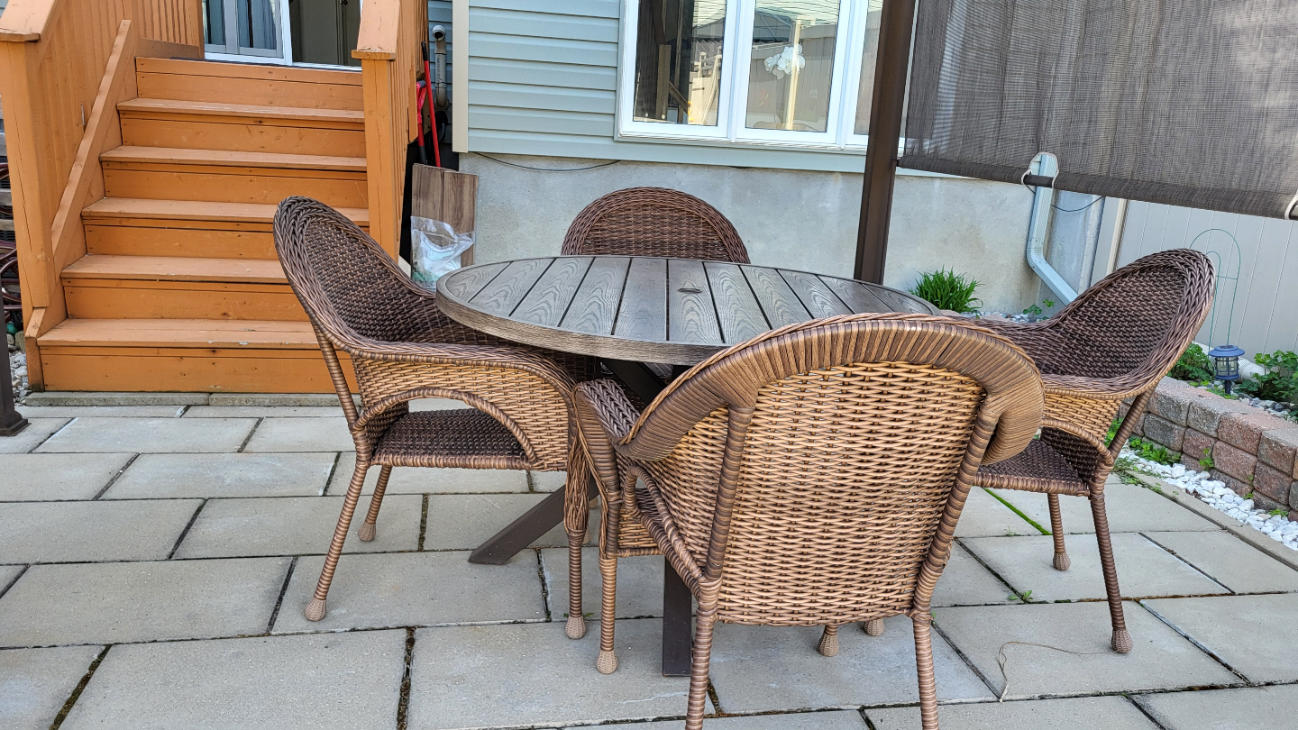 5-Piece Patio Set - Round Table and Four Wicker Chairs - photo 5