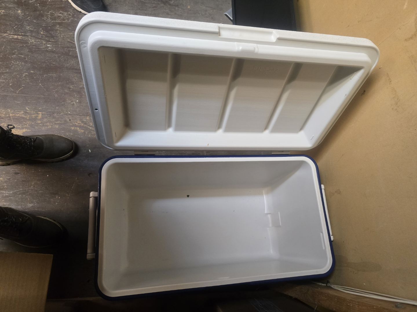 Large Igloo Cooler - photo 2