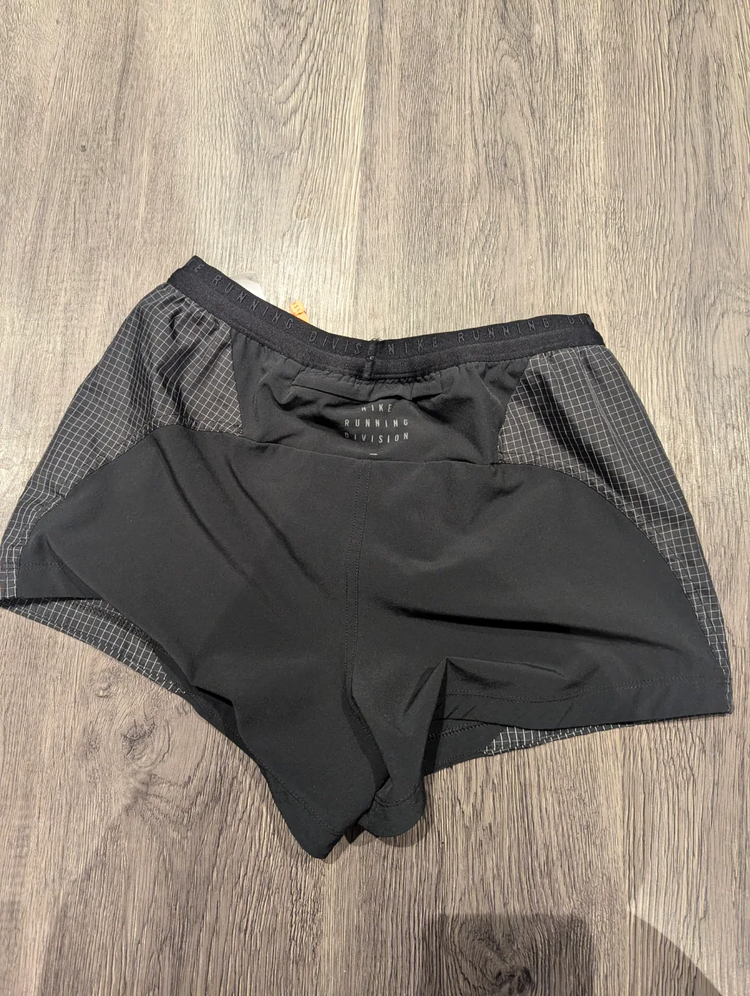 Nike Running Division Women's Shorts image indicator(3)