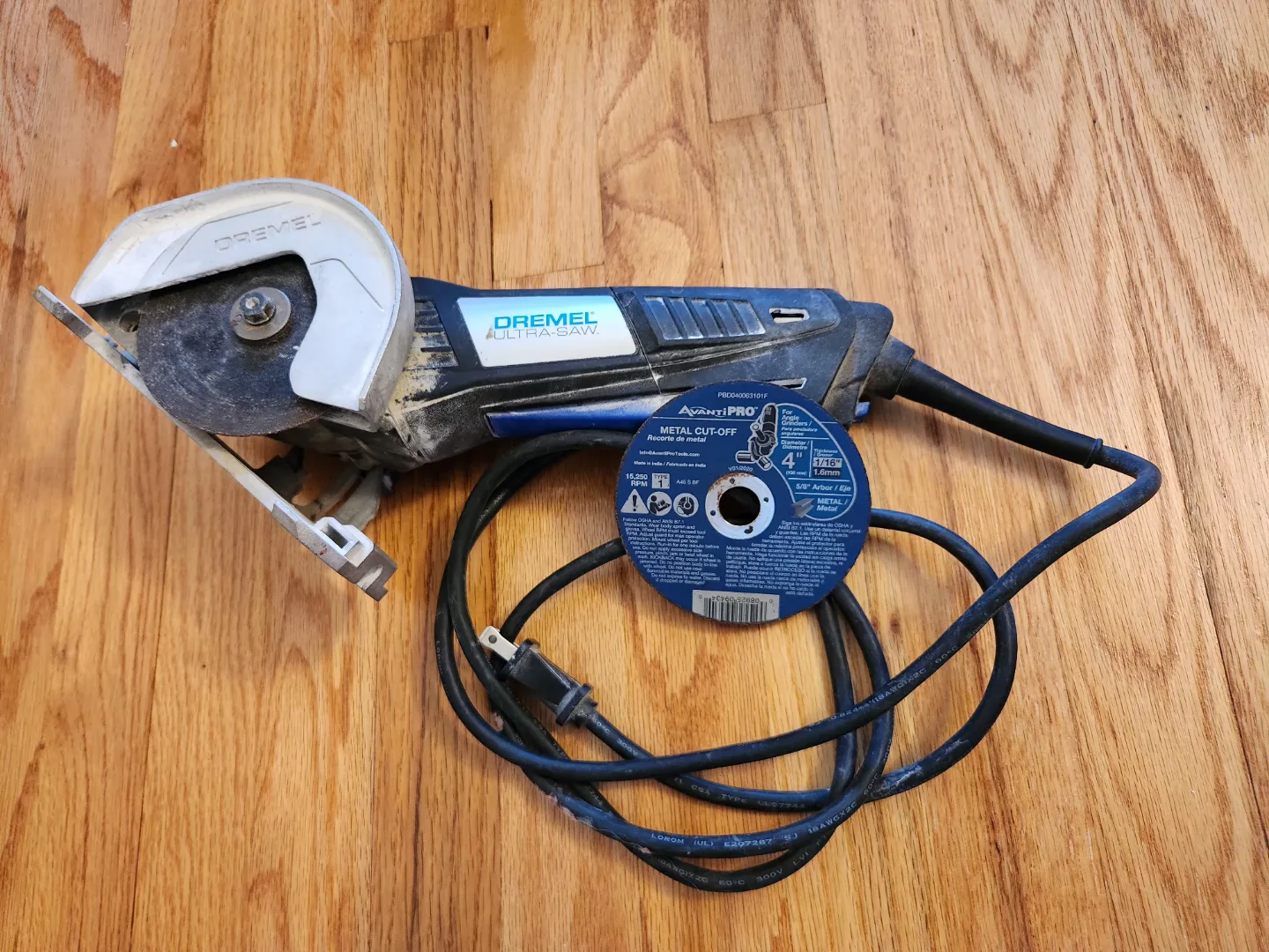 Dremel US40 Ultra-Saw Corded Compact Saw Tool thumbnail