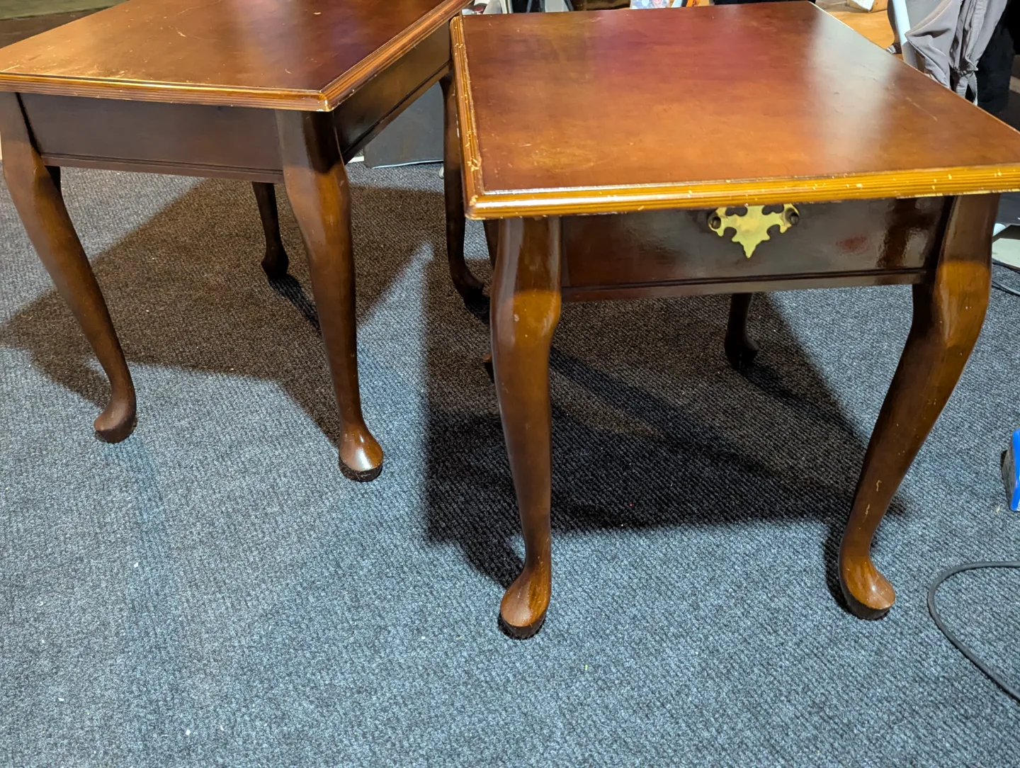 2 vintage end tables image indicator(5)