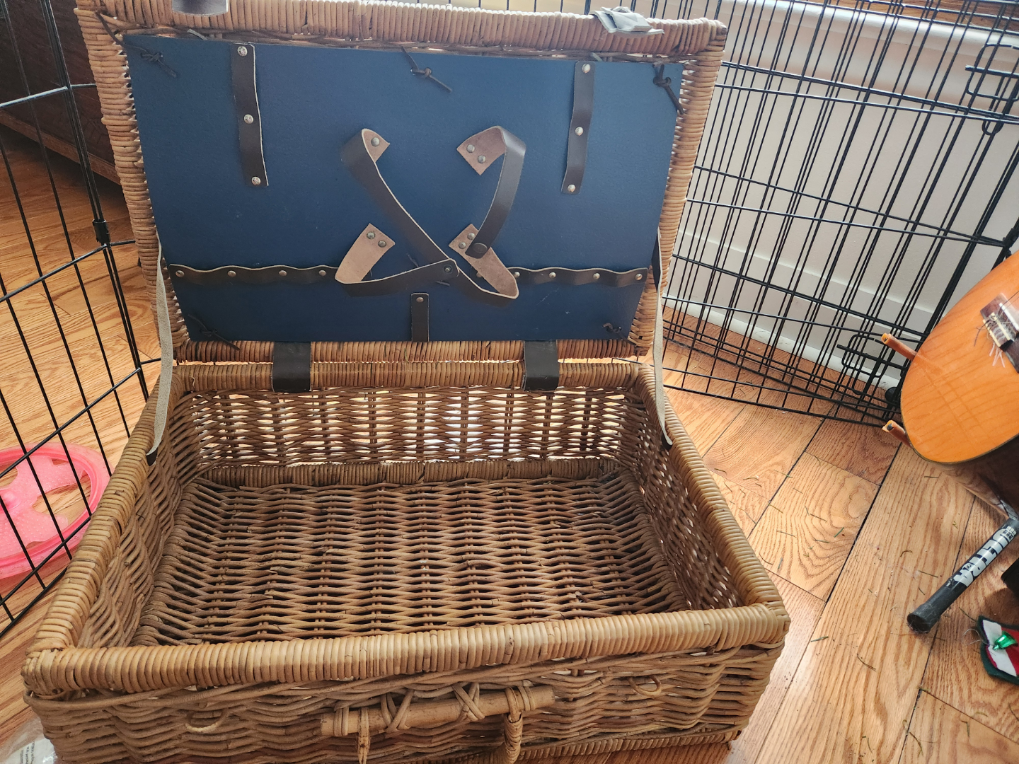 Vintage Wicker Picnic Basket