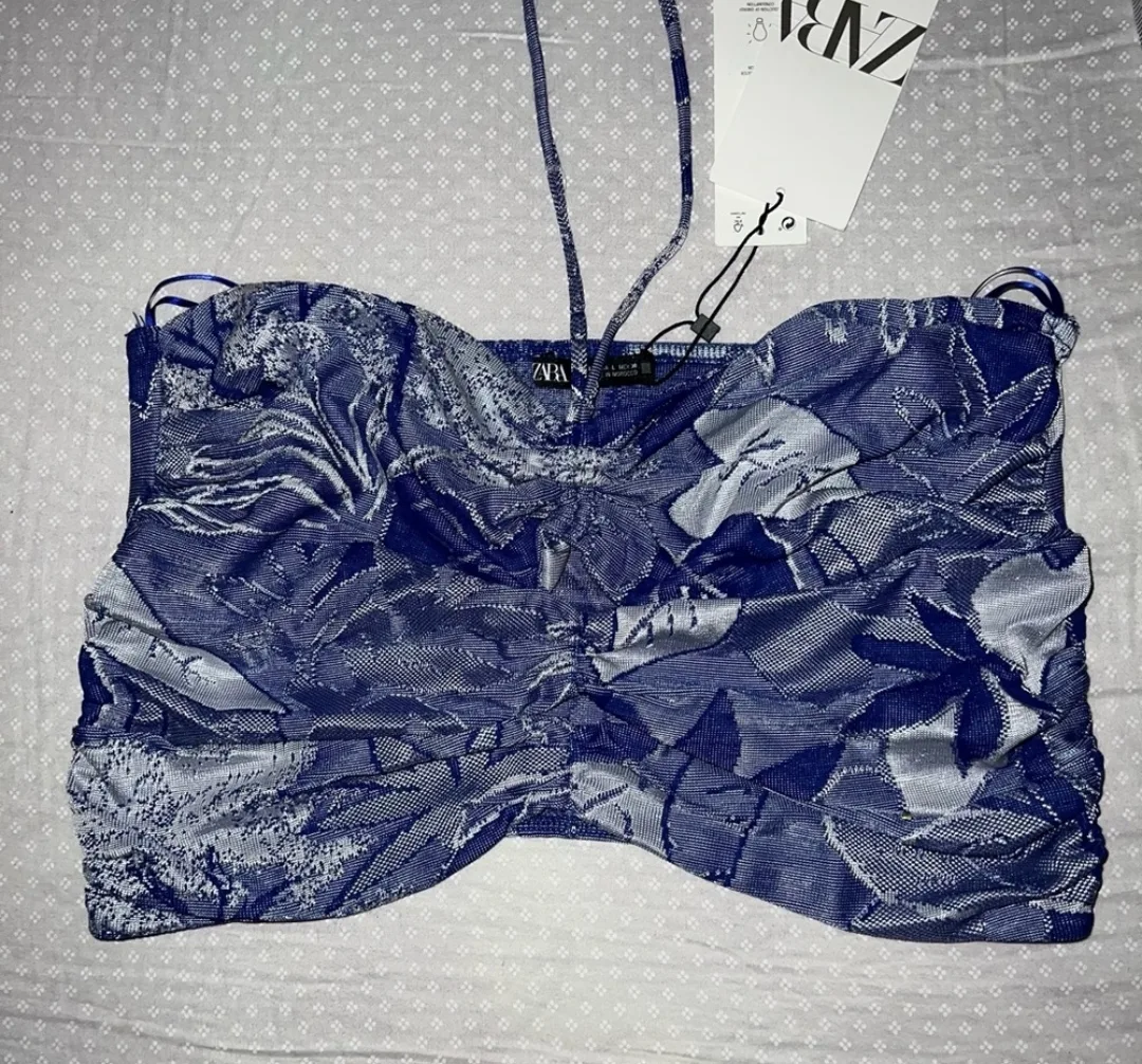Zara Blue Floral Print Halter Neck Crop Top NWT image indicator(6)