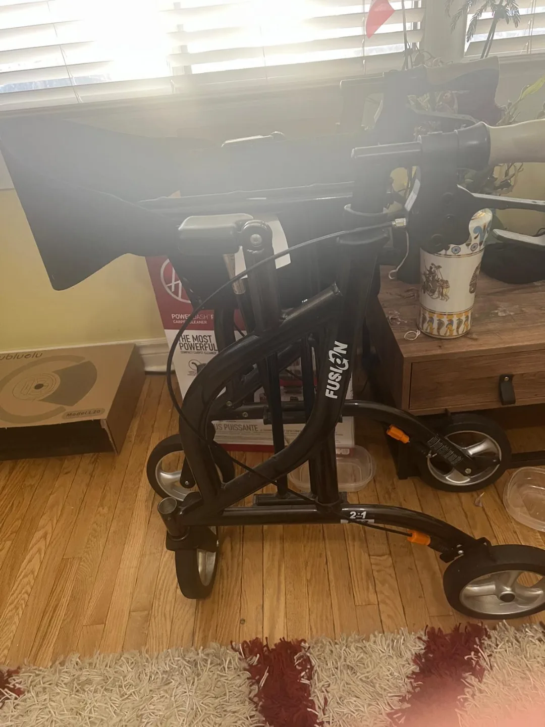 FUSION Rollator Walker image indicator(2)