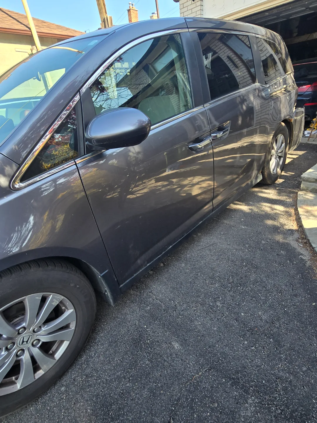 2014 HONDA ODYSSEY- DRIVES PERFECT  - SEE PICS image indicator(5)