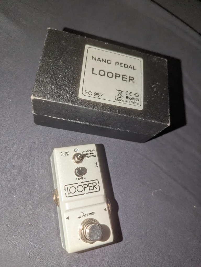 Tiny Looper Pedal for the guitar! thumbnail