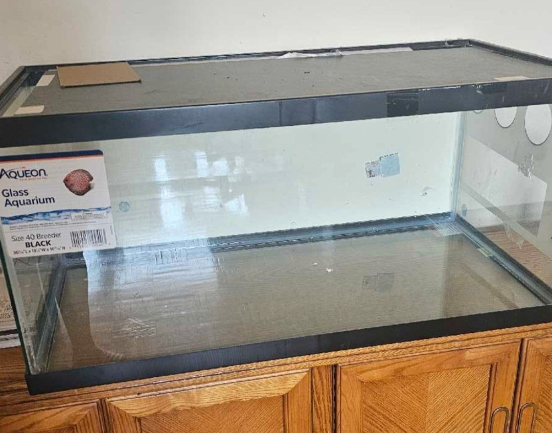 Aqueon 40 Gallon Breeder Aquarium