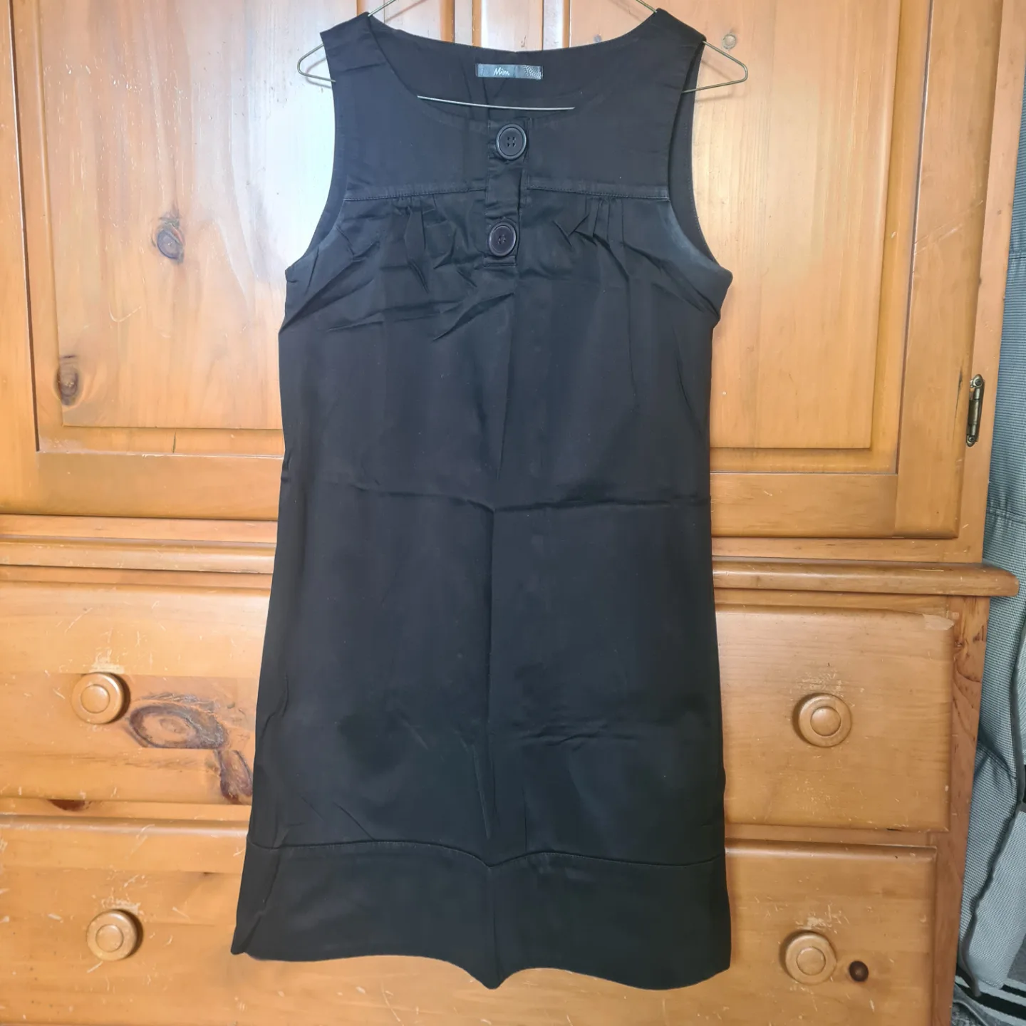 🧡 Black Sleeveless Mini Dress Size 8 thumbnail