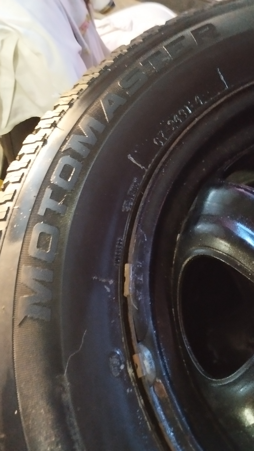 Used Motomaster 245/70R16 All-Season Tires on Steel Rims - photo 2