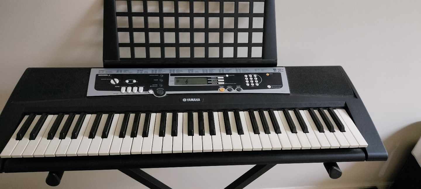 Yamaha PSR-E233 61-Key Portable Keyboard with Stand - photo 2