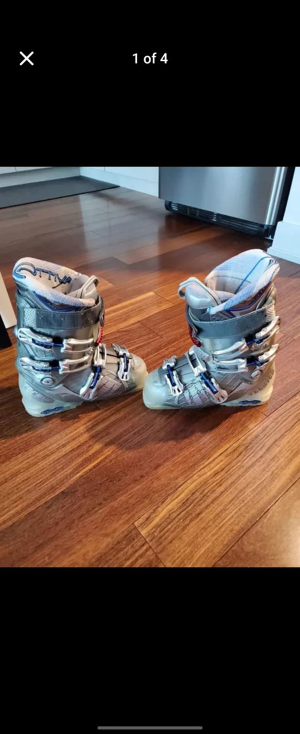 Women's Techinca Vento Ski Boots - Size 7 image indicator(2)