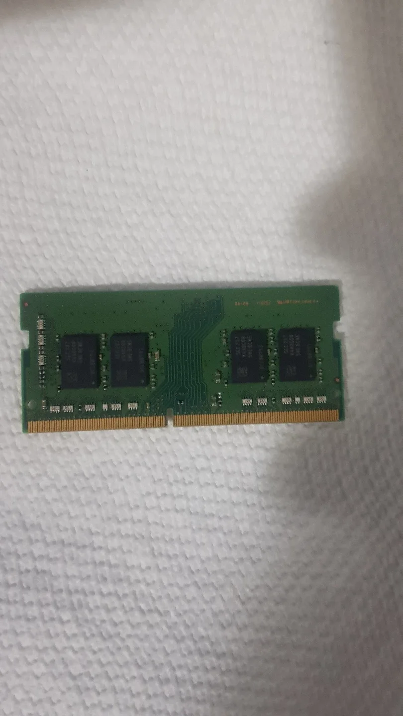 Samsung 8GB DDR4 3200MHz Laptop RAM (SO-DIMM) – M471A1K43EB1 image indicator(2)