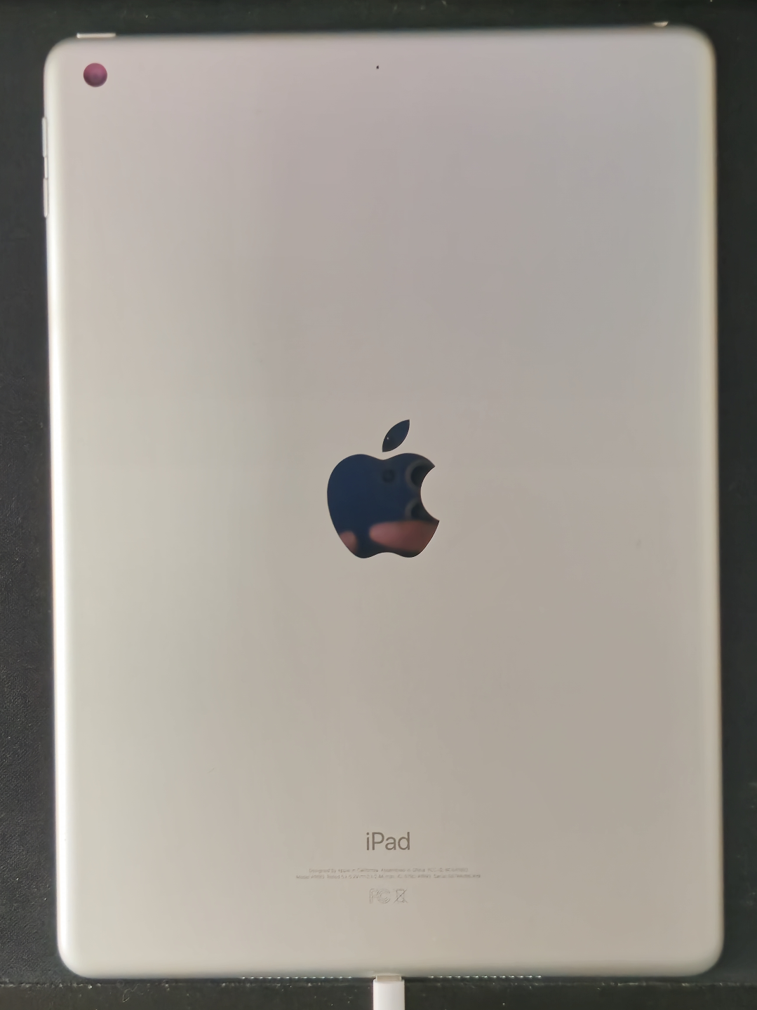 iPad 6th Generation 32GB - photo 4