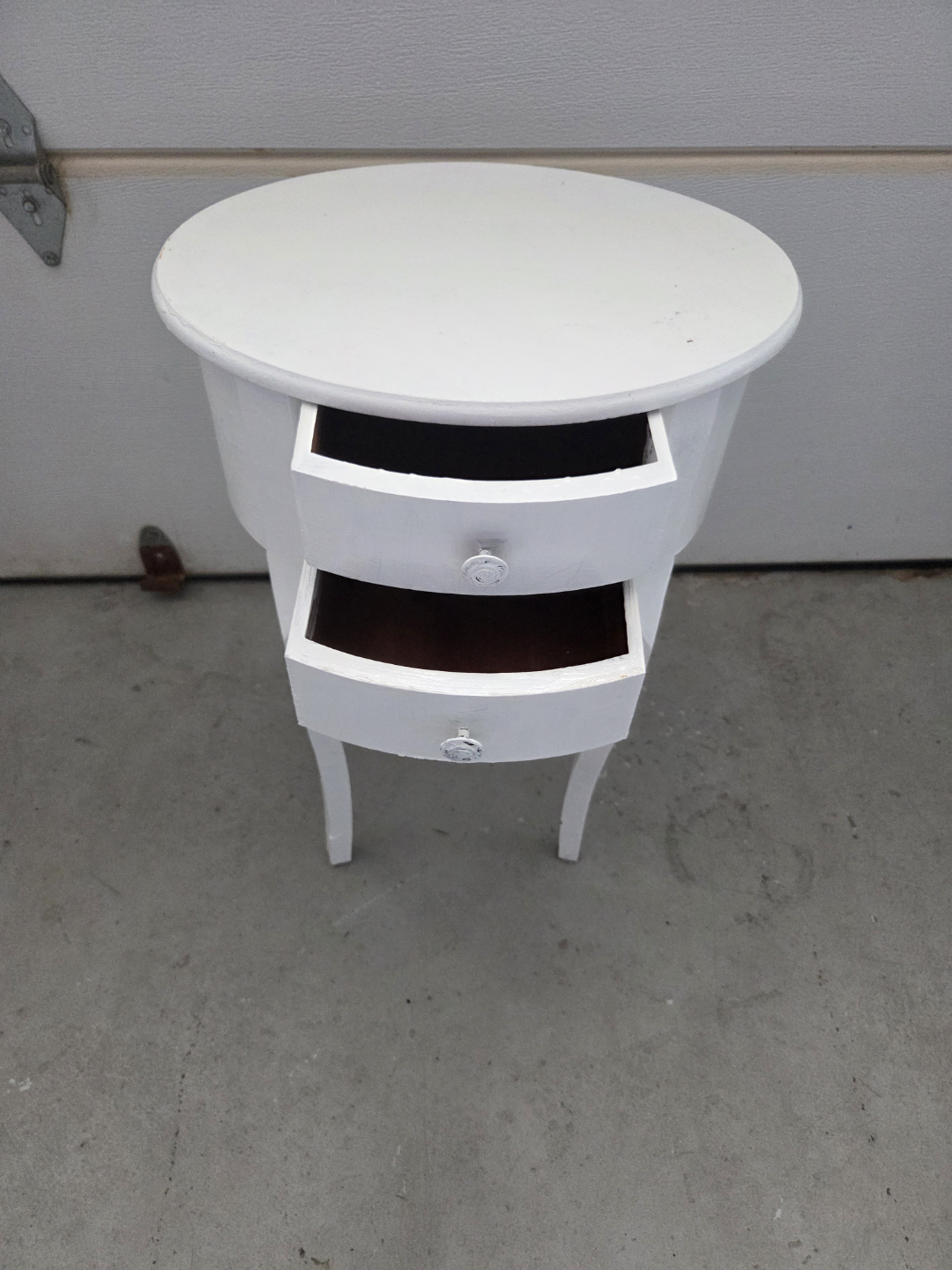 Pair of White Round End Tables with Two Drawers - photo 2