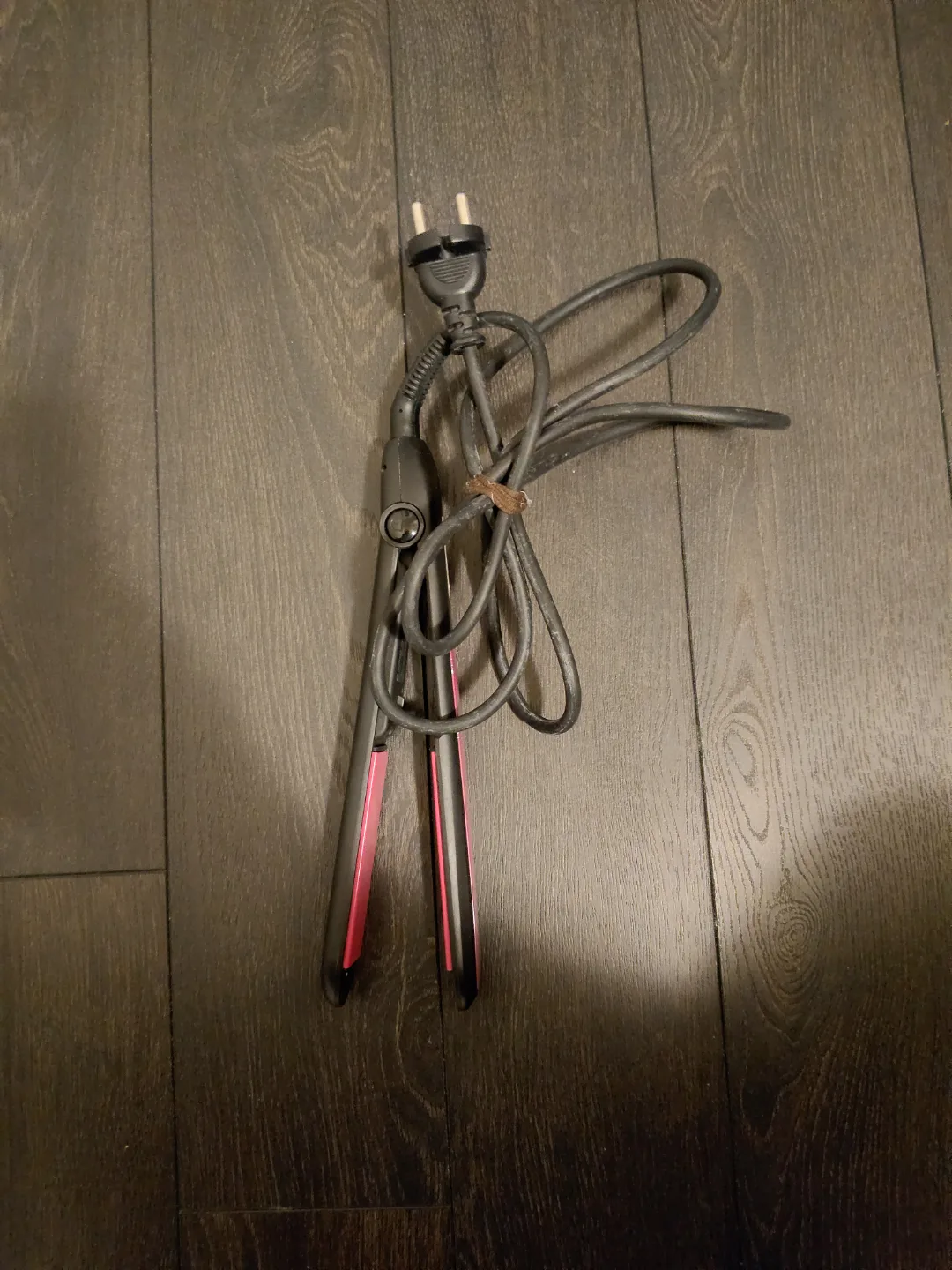 Hair Straightener - $5 thumbnail