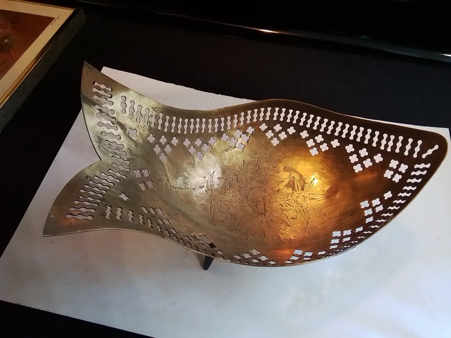 Openwork Brass Bowl with Wooden Legs image indicator(3)