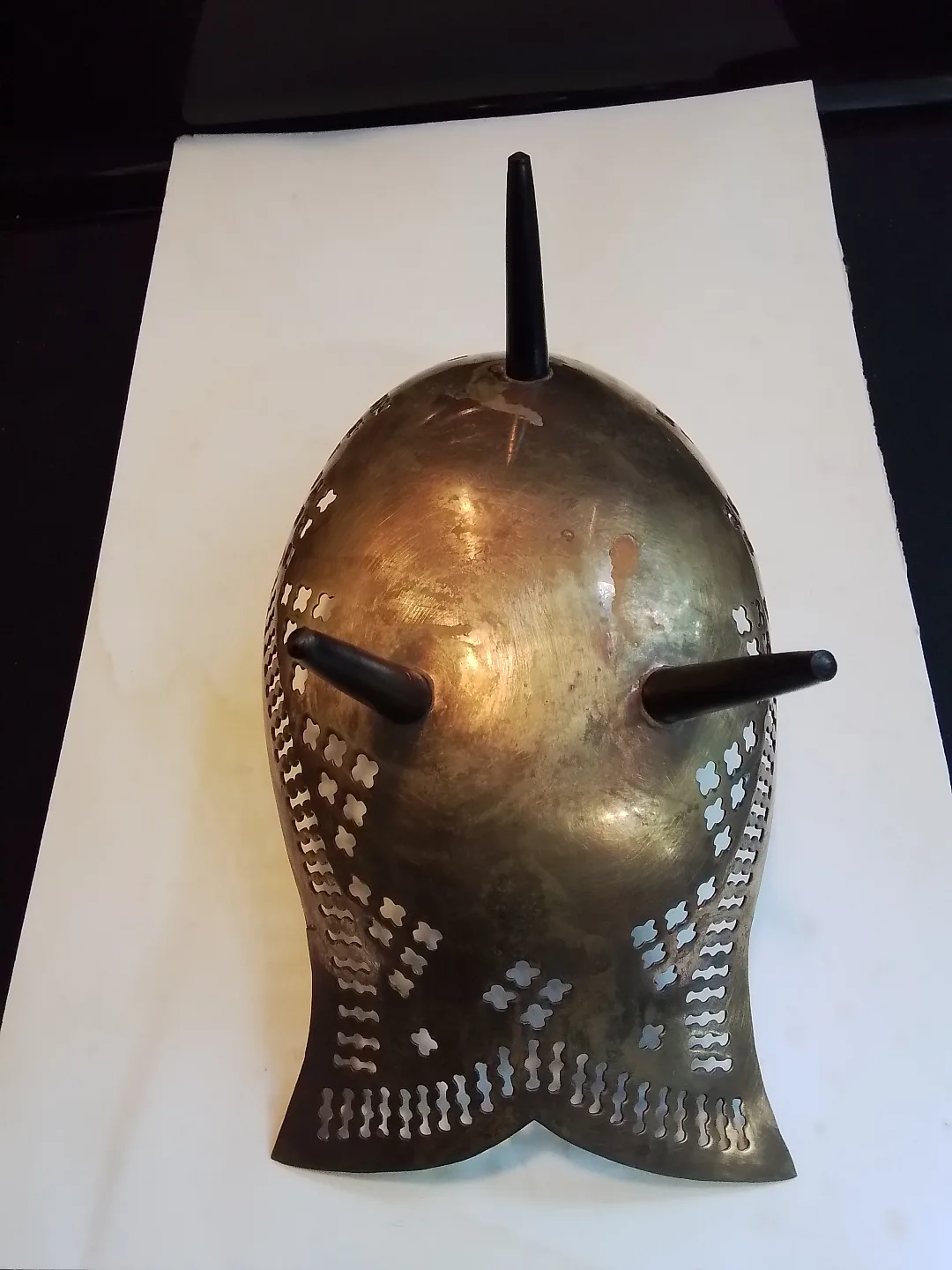 Openwork Brass Bowl with Wooden Legs image indicator(6)