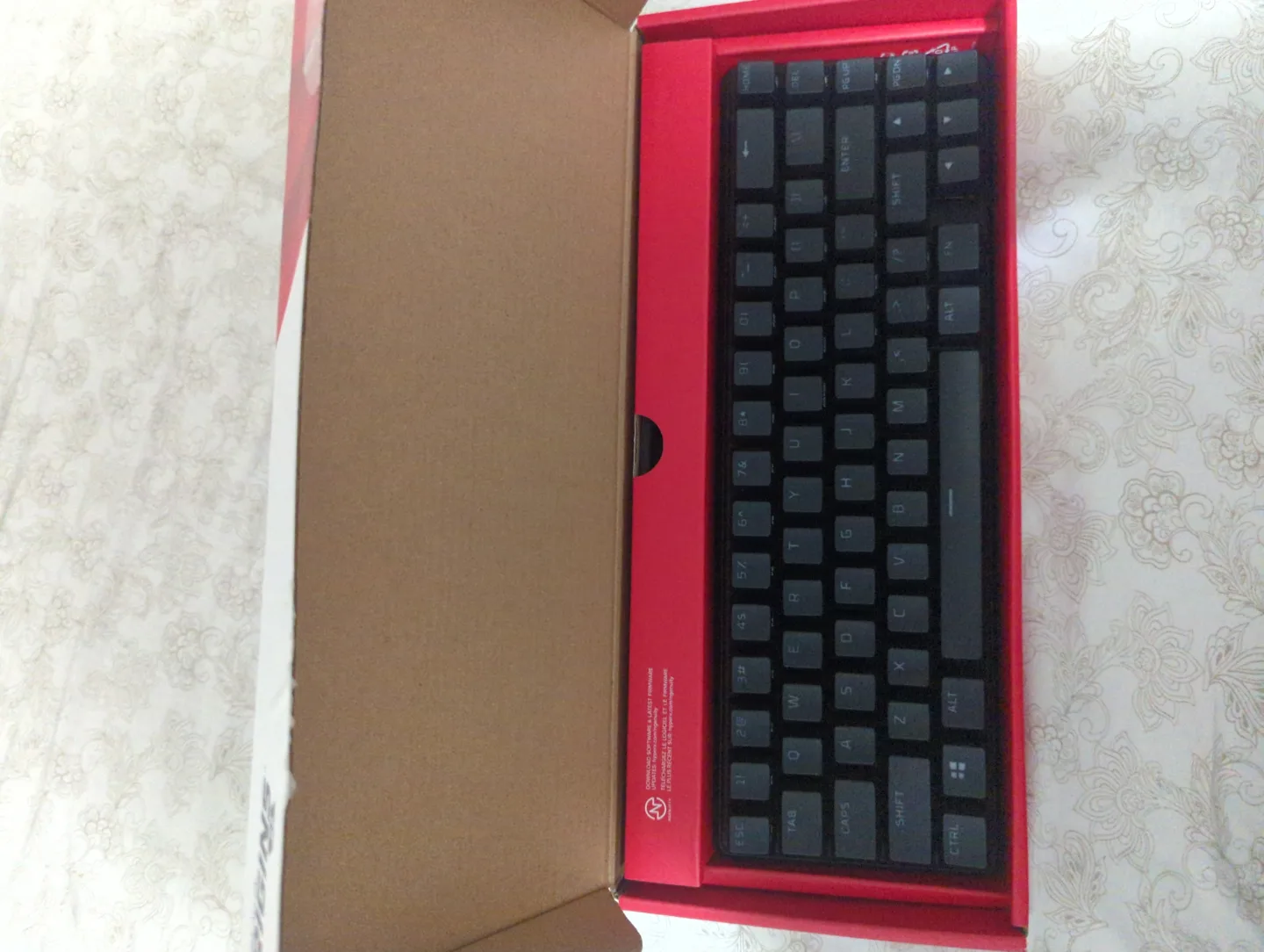 HyperX Alloy Origins 65 gaming Keyboard image indicator(2)