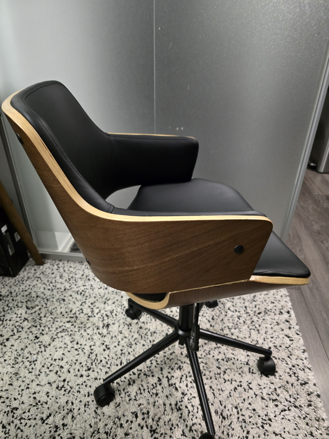Modern Office Chair. $50 - photo 5