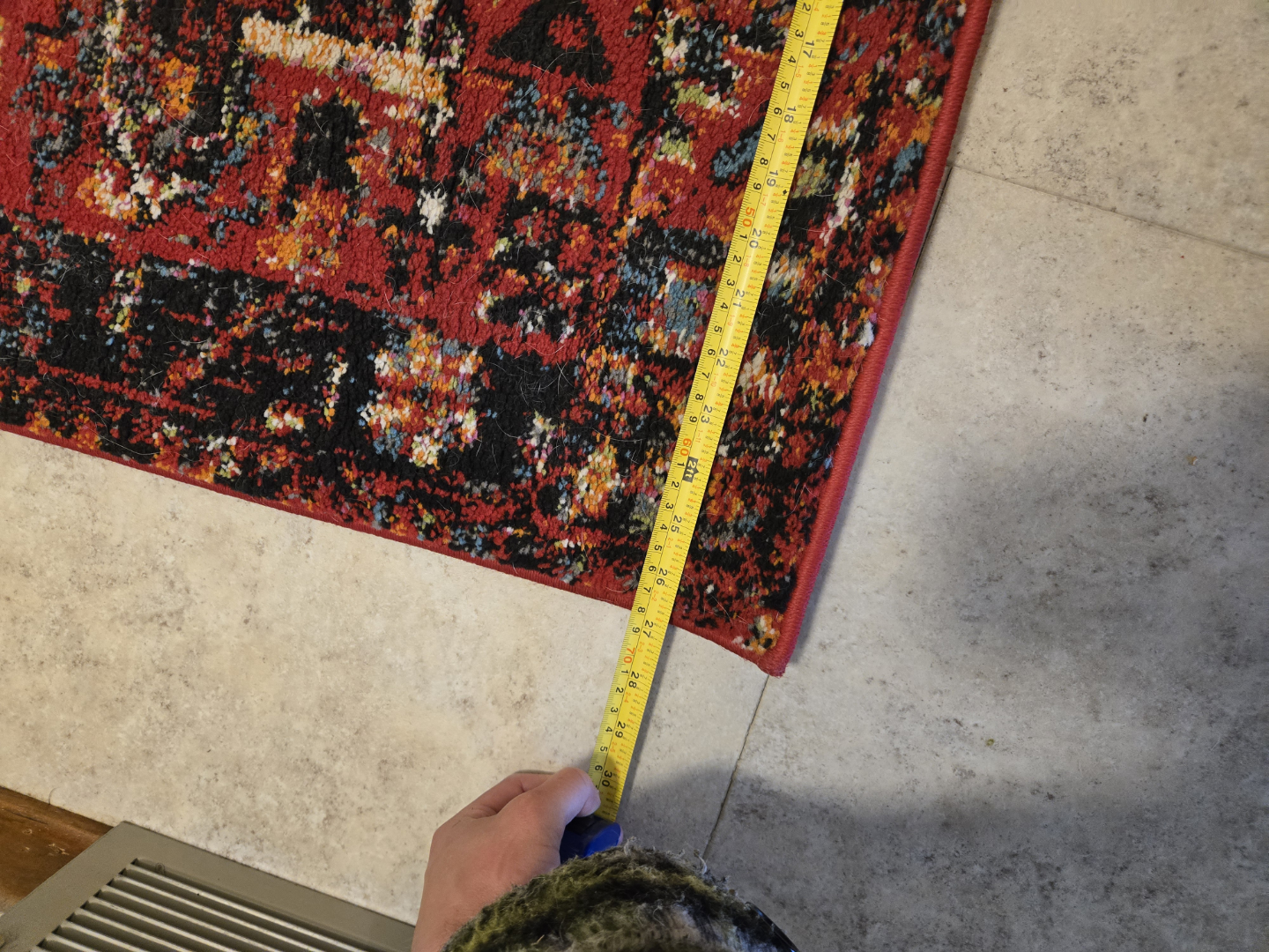 Red and Black Runner Rug, 2.4m x 0.7m - photo 4