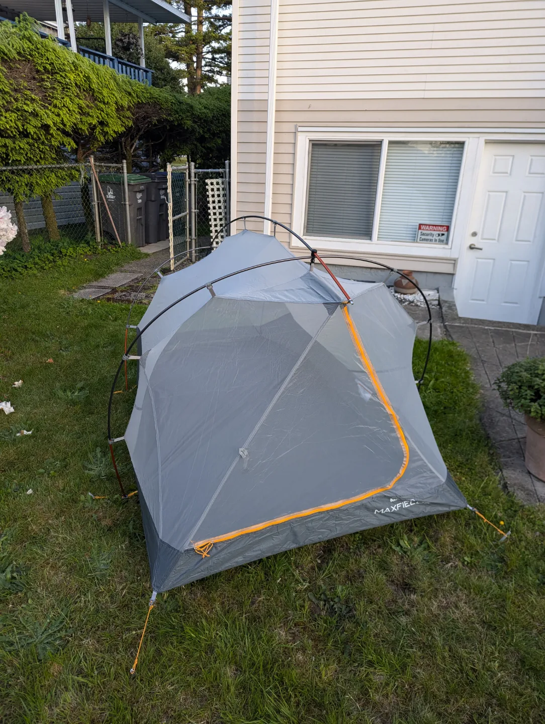 Backpacking tent. Lightweight and compact. brand new BNIB image indicator(9)