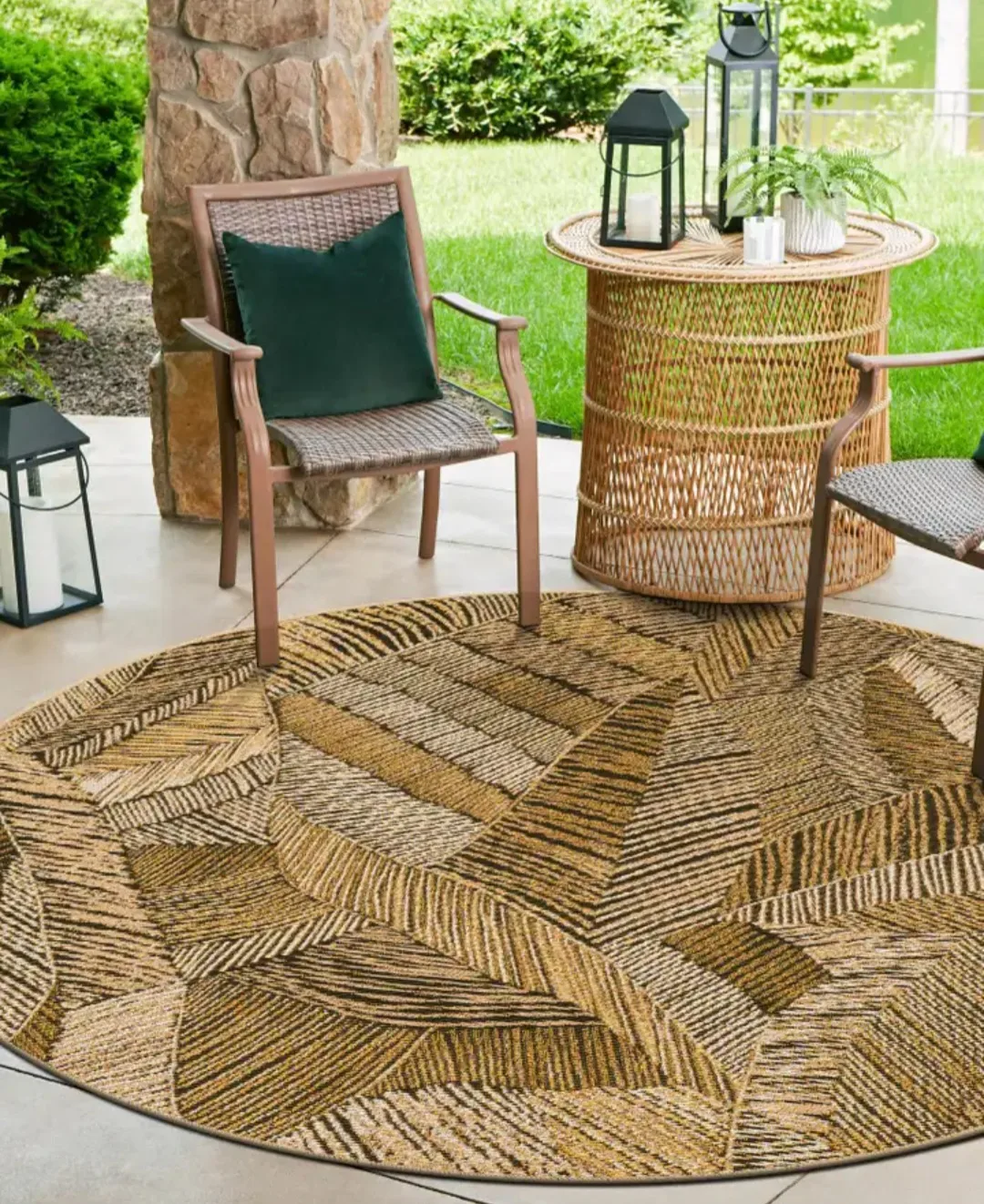 Round Abstract Pattern Area Rug image indicator(3)