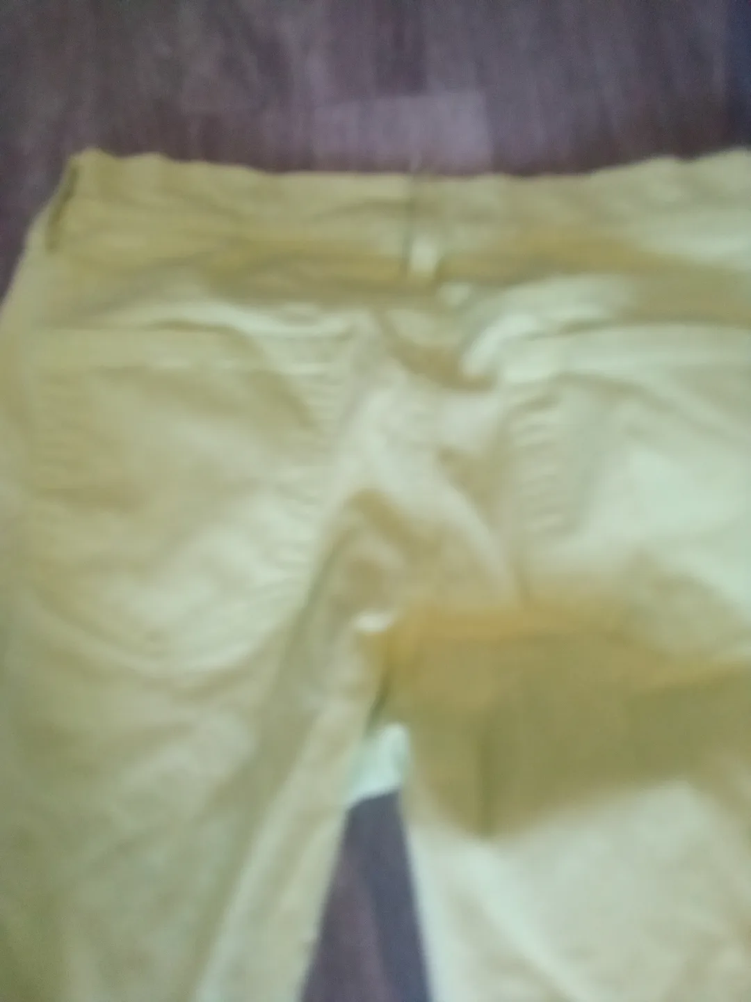 Old Navy Size 6 Yellow Cropped Jeans image indicator(3)