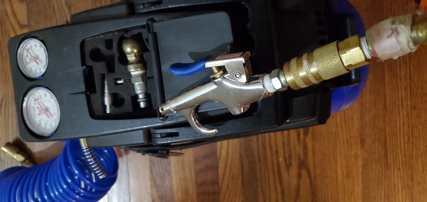 Campbell Hausfeld 3 Gallon Air Compressor image indicator(5)