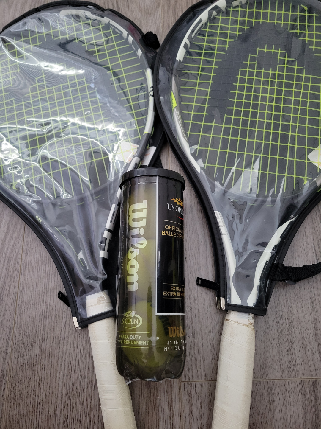 Pair of Head Tennis Rackets with Can of Balls🧡