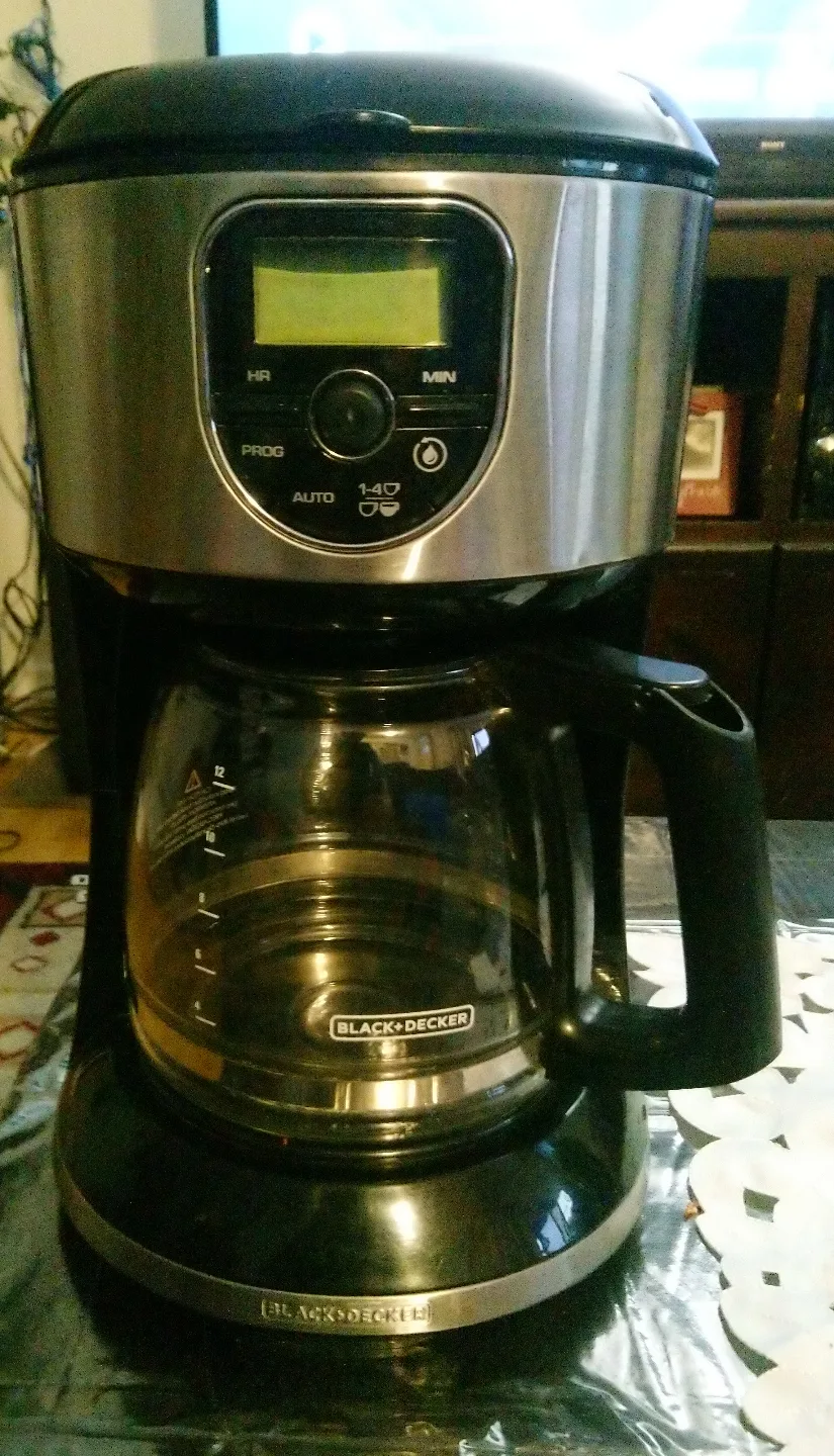 Black+Decker 12 cups Programmable Coffee Maker thumbnail