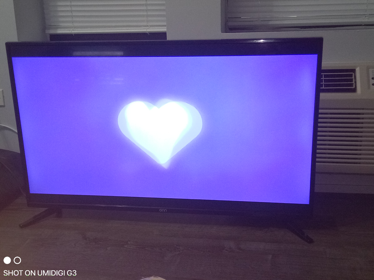 Moving out sale - 43 inch TV - photo 4