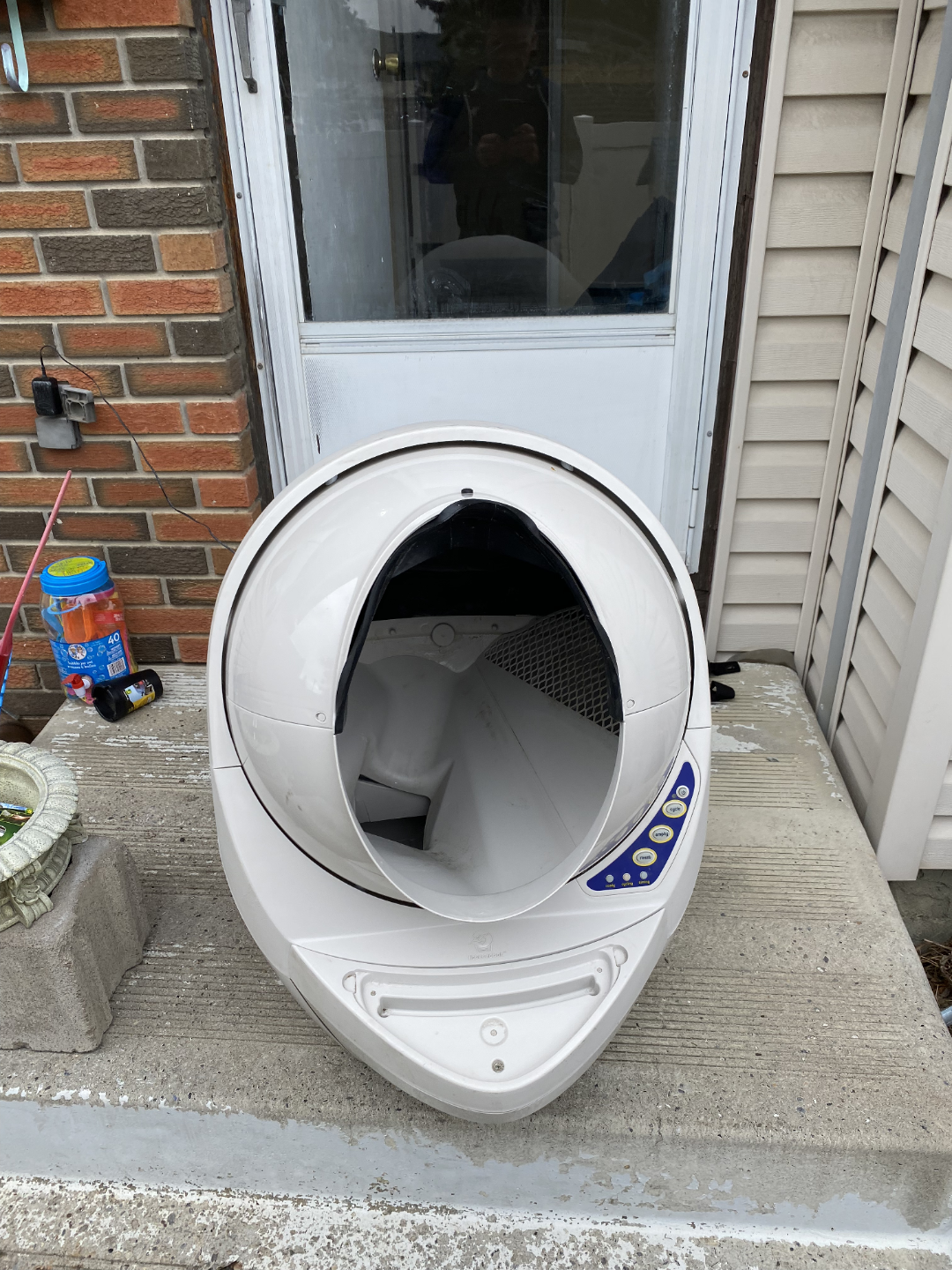 Litter-Robot Self-Cleaning Litter Box - photo 2