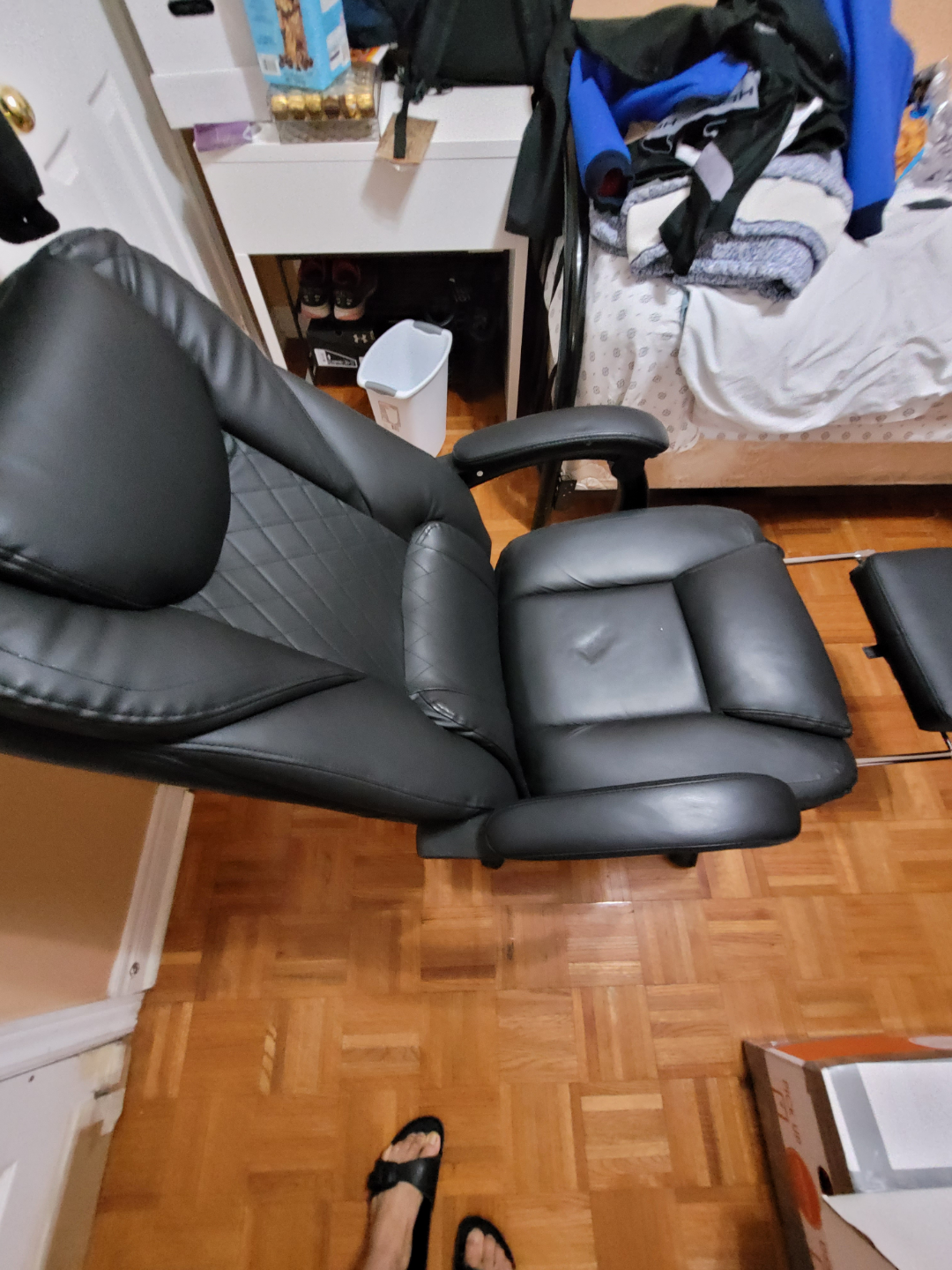 Ergonomic Executive Office Chair with Footrest - Black - photo 3