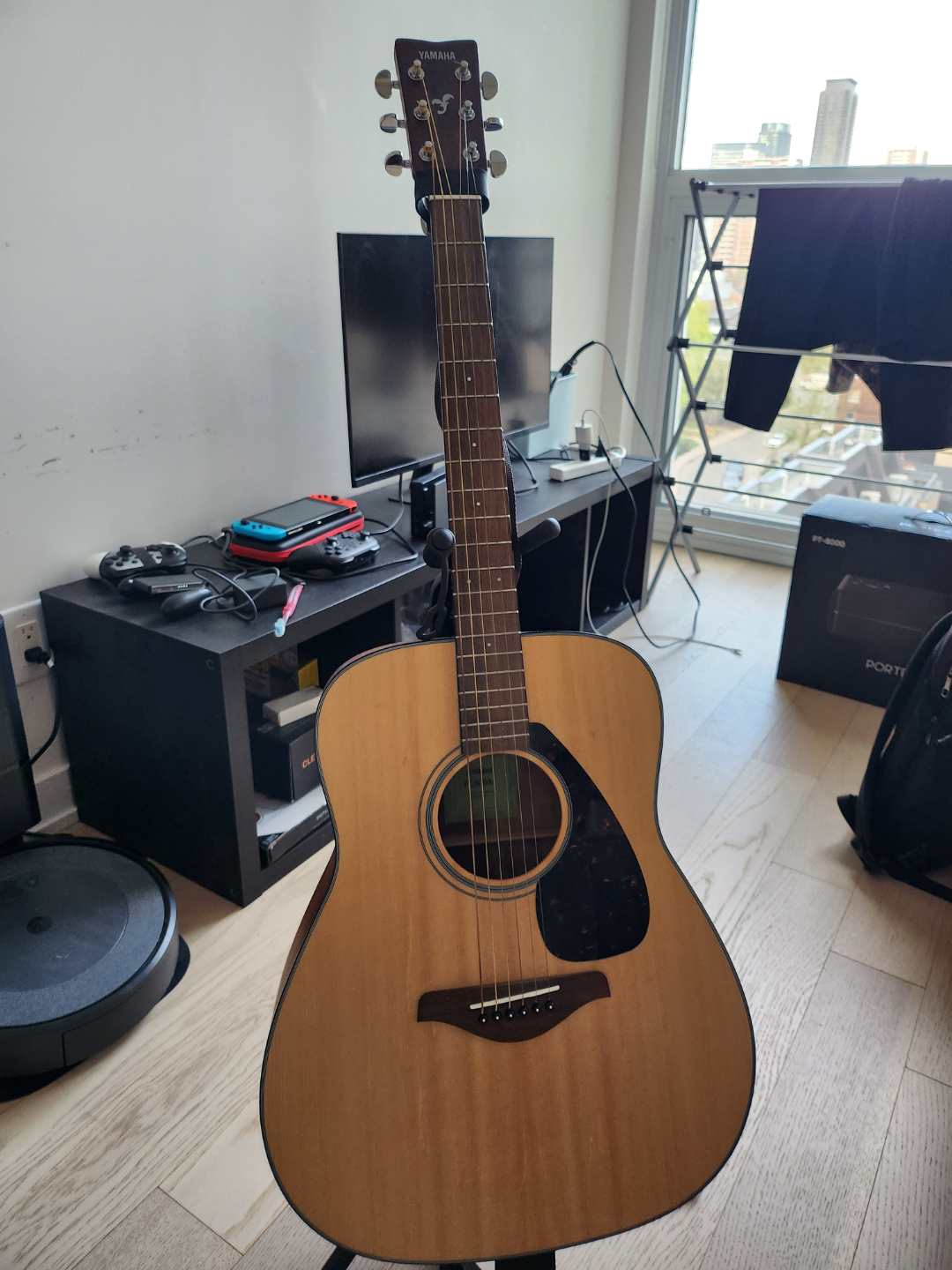 Yamaha FG800M Acoustic Guitar + Guitar stand