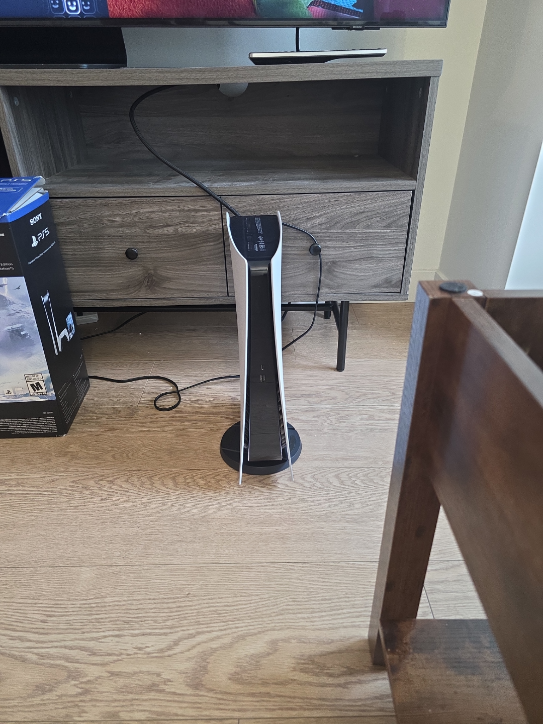 PS5 Digital – 2 Controllers + God of War Box (Works Perfectly) - photo 2