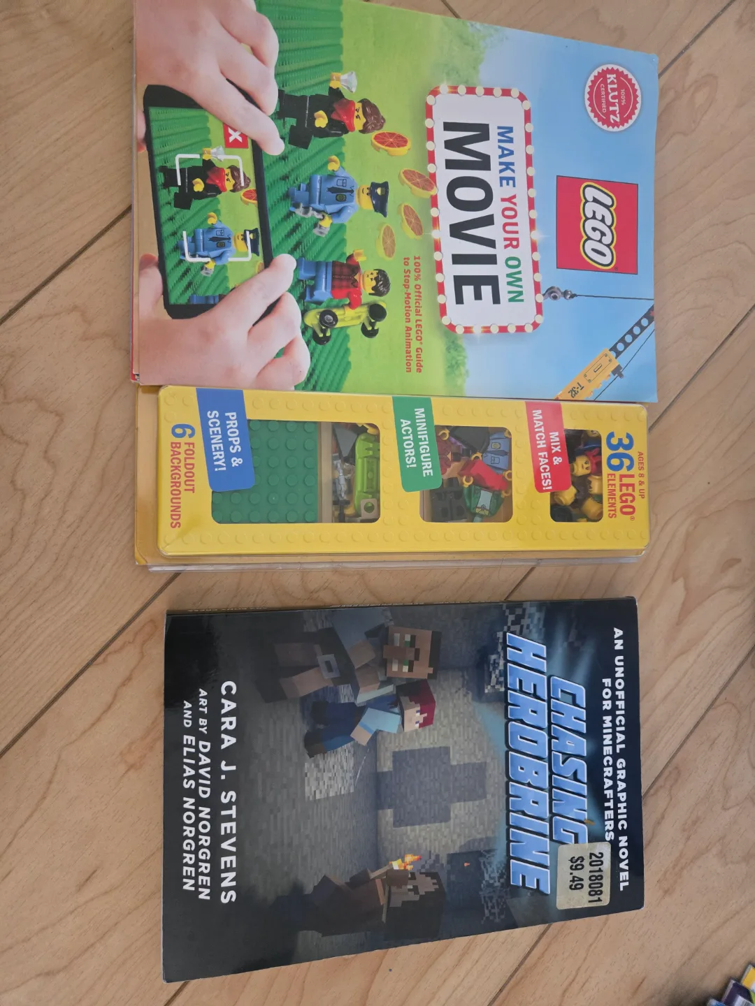 Lot of Children's Books and Activity Books image indicator(6)