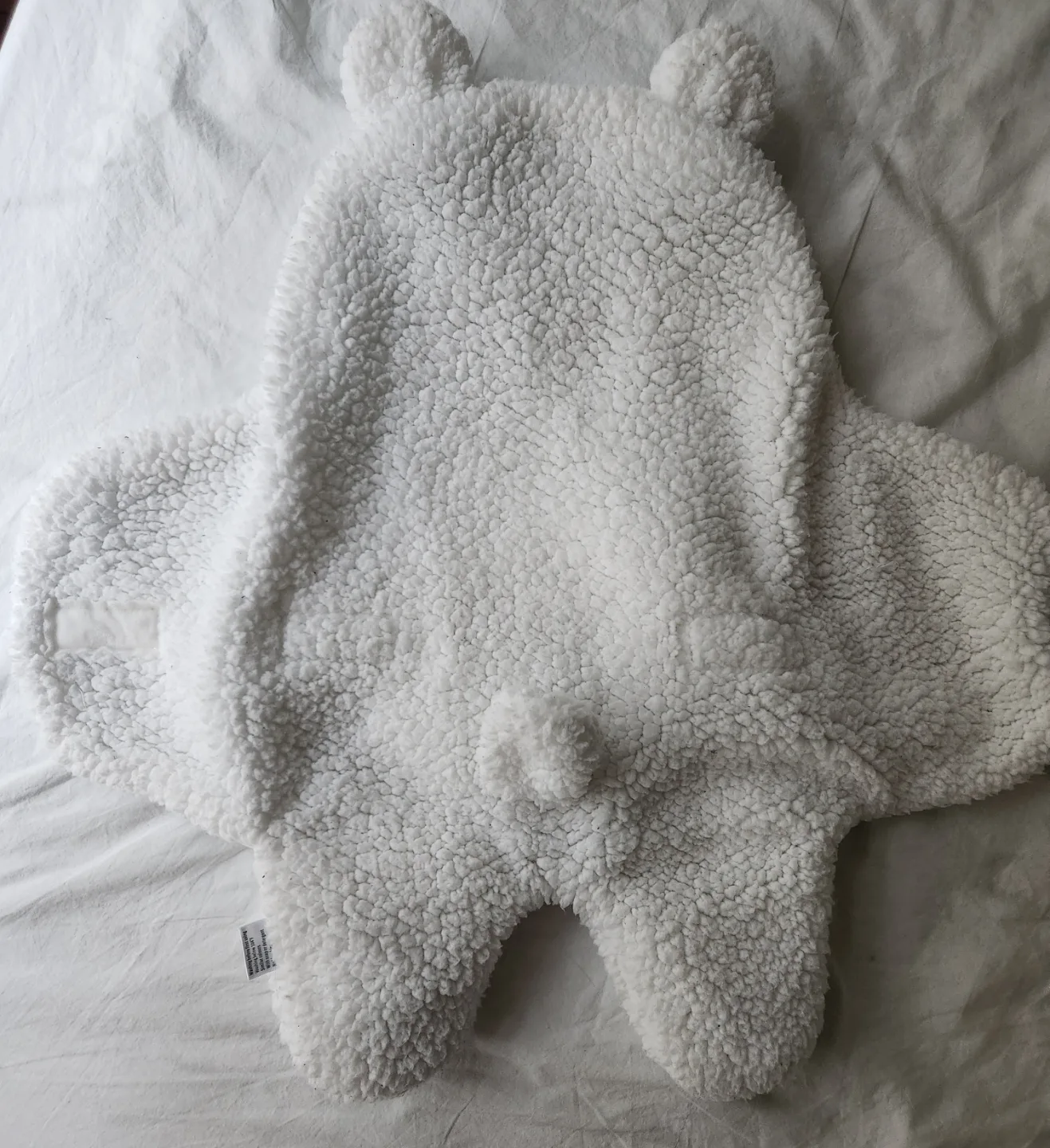 Adorable White Baby Swaddle image indicator(3)