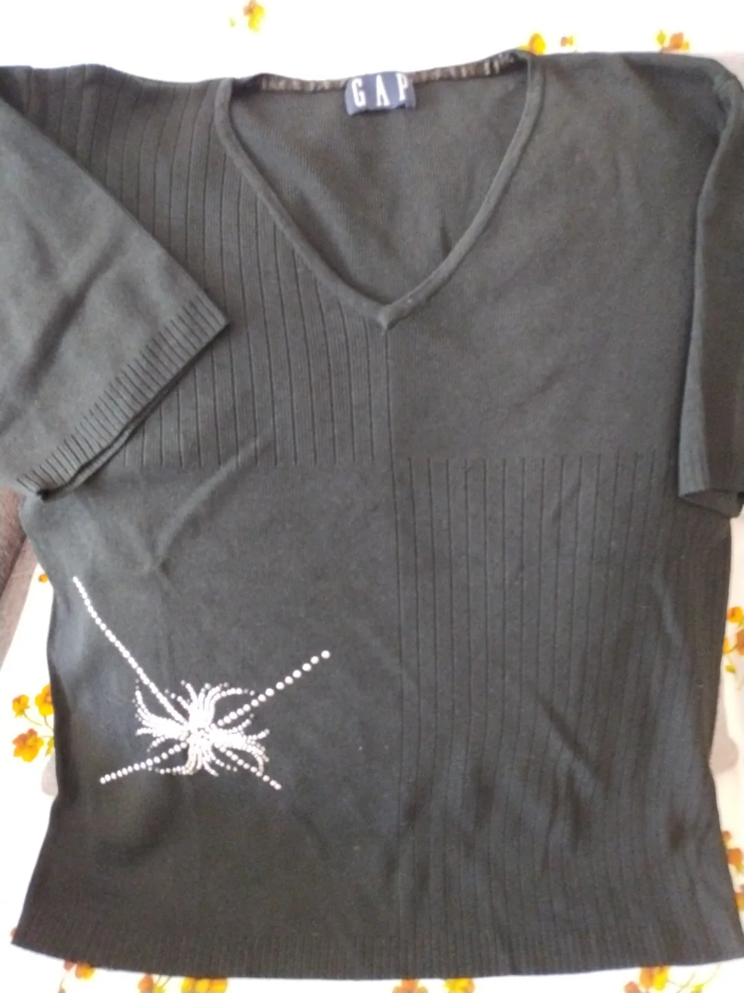 GAP Black Ribbed V-Neck Knit Top with Rhinestone Detail image indicator(2)