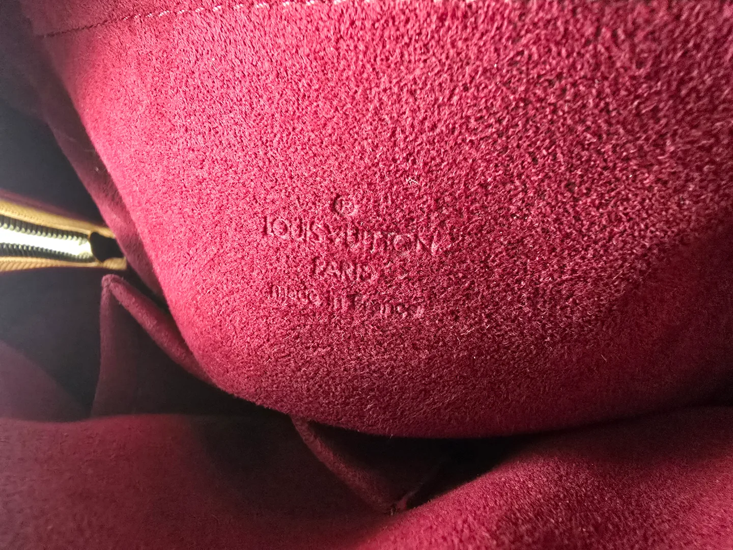 Louis Vuitton  White Monogram Multicolore Canvas Priscilla Bag image indicator(7)