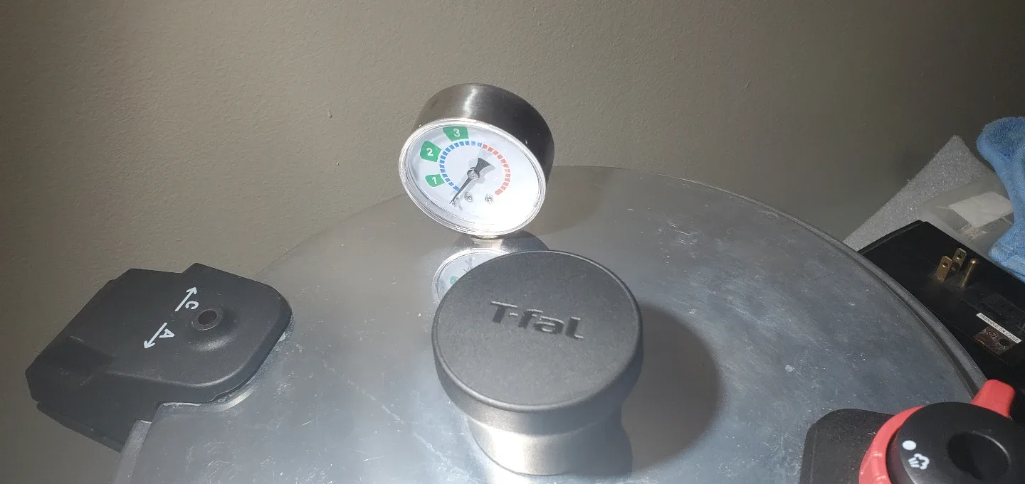 Tfal Extra large Canning Pressure Cooker 22 Qt. image indicator(7)