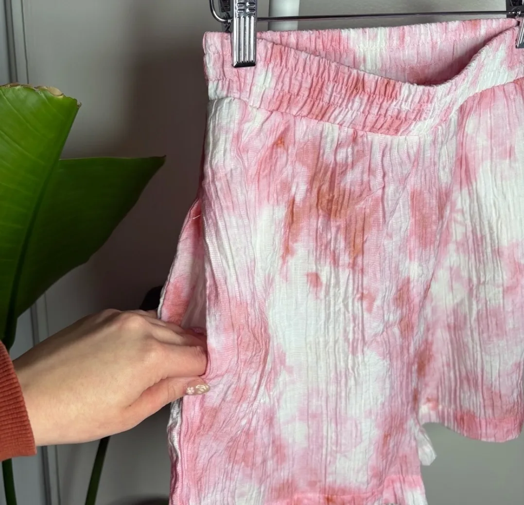 Zara Crinkle Pink Tie-Dye Shorts NEW image indicator(5)