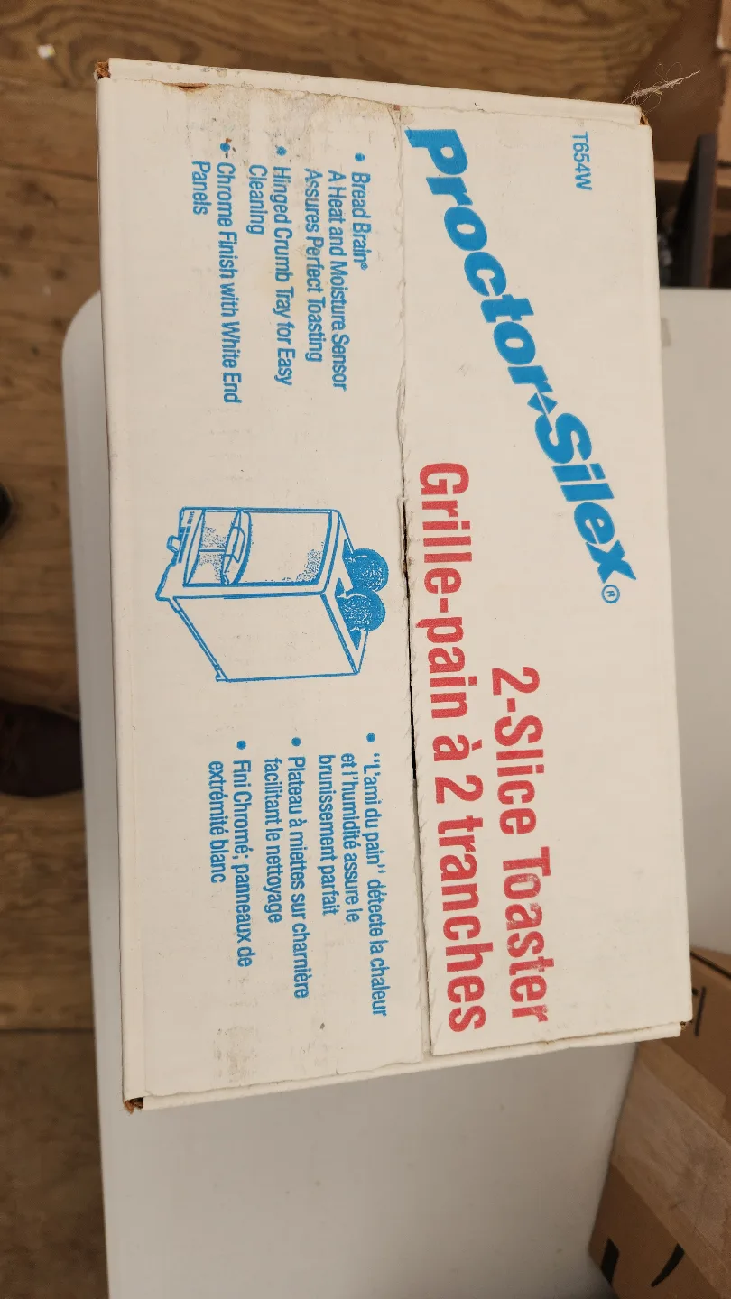 Proctor Silex 2-Slice Toaster - New in Box image indicator(2)