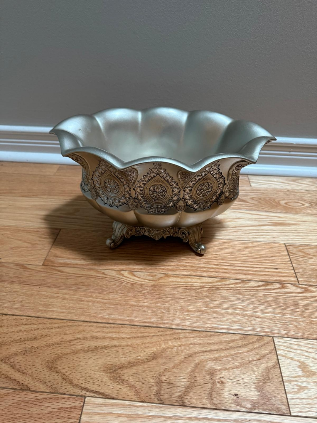 Ornate Silver Decorative Bowl - photo 2