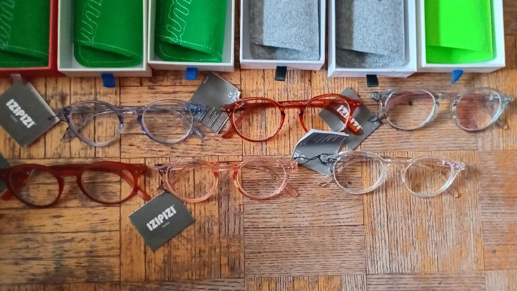 IZIPIZI Reading Glasses - Bundle of Six image indicator(3)