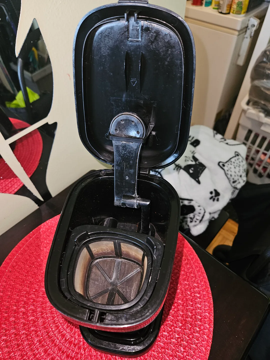 Wonder Woman Coffee Maker image indicator(4)