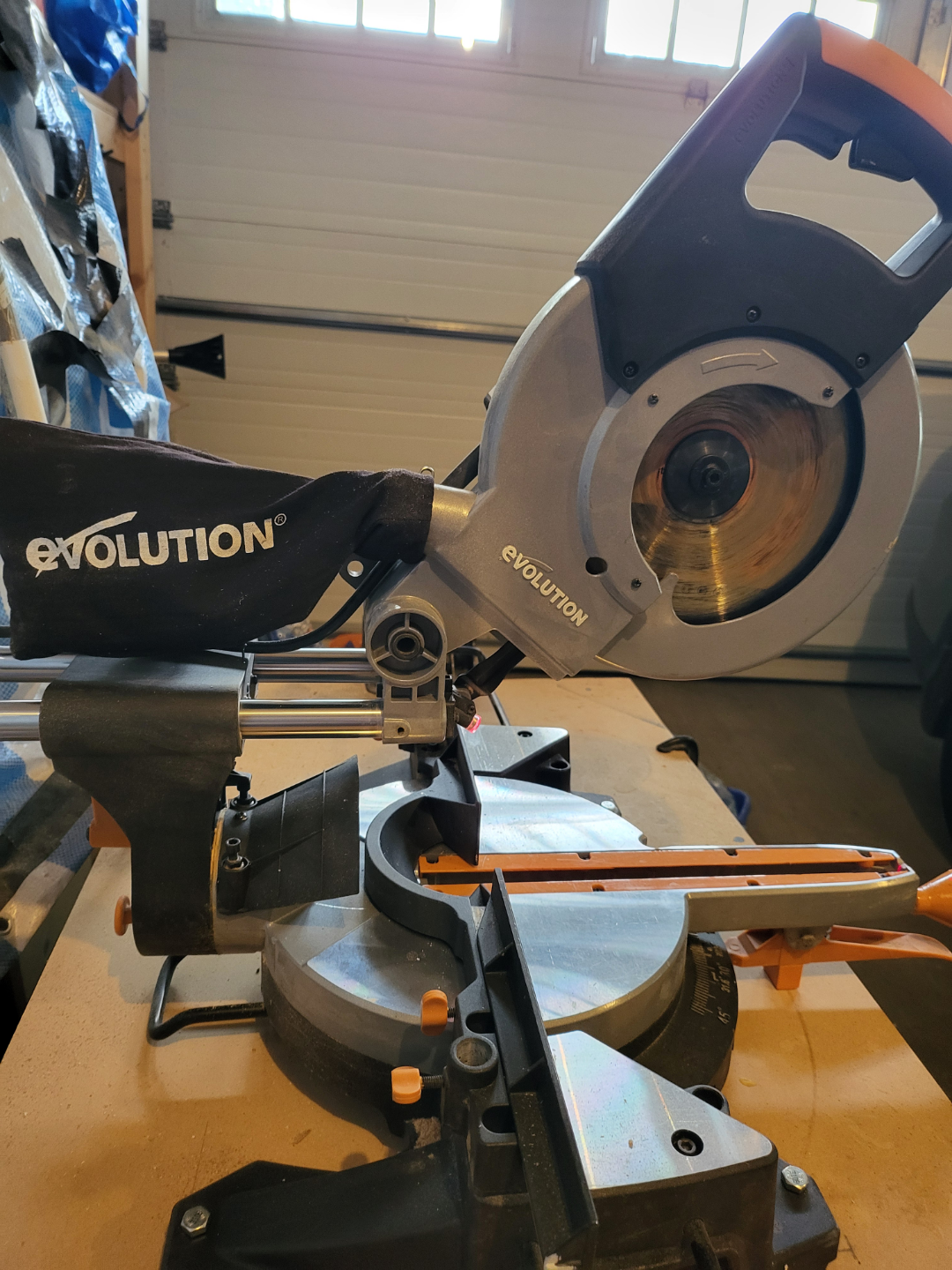 Evolution Miter Saw (will not be available after Sat 14th) - photo 5