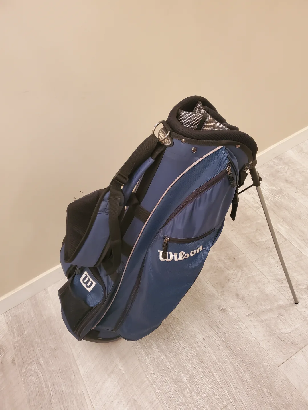 Wilson Golf Stand Bag - Blue and Black image indicator(2)